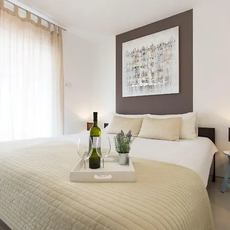 M&t Mirna Apartment
