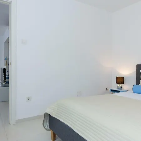 M&t Mirna Appartement *